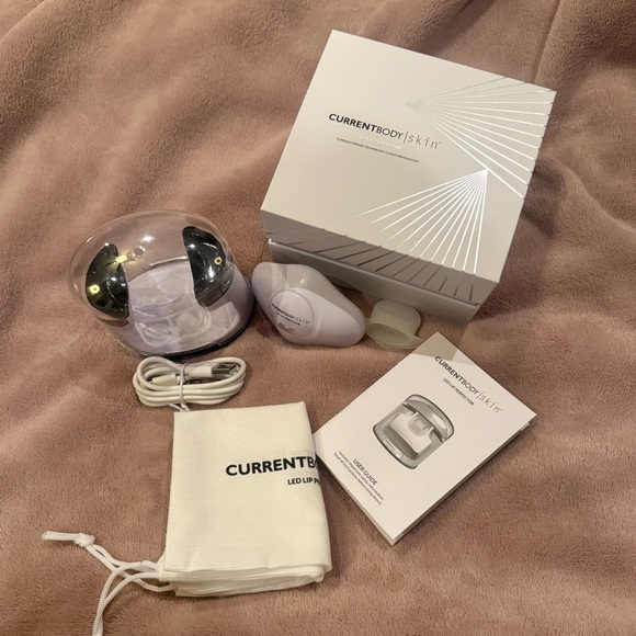 CURRENTBODY skin LED Lip Perfector Anti-aging LED wearable for youthful lips*NWB - Picture 6 of 6